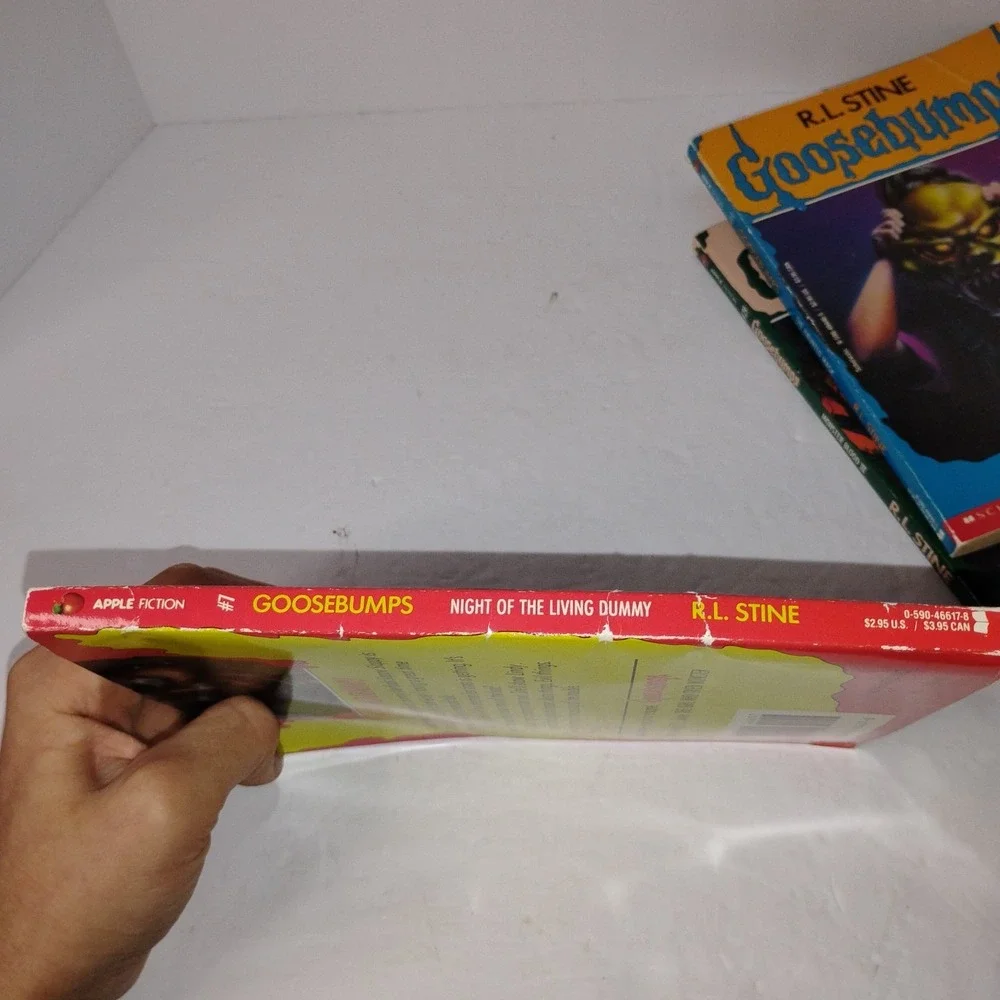 Goosebumps FIRST PRINT Night of the Living Dummy  R.L. Stine‎